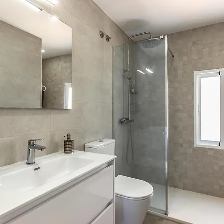 Vakantiehuis Beautiful In With Kitchen